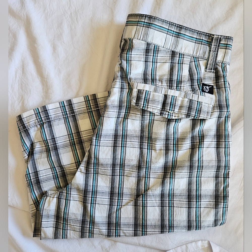 🟡 VANS Boys Flat Front Plaid Shorts 16